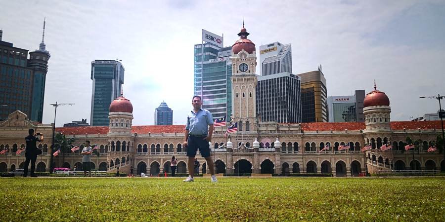 Travelling Teachers : Exploring the World, Inspiring Minds