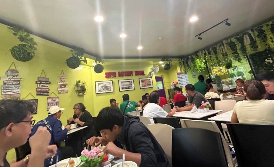 DSK Batchoy House at Robinsons Triangle, Bacolod City
