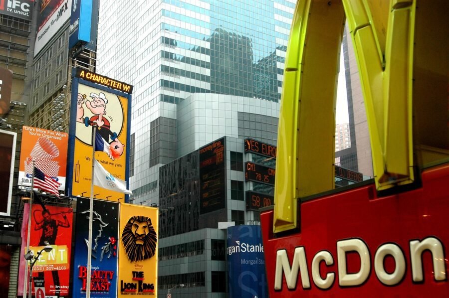 Brand Management : Mastering the Art , Strategies for Success