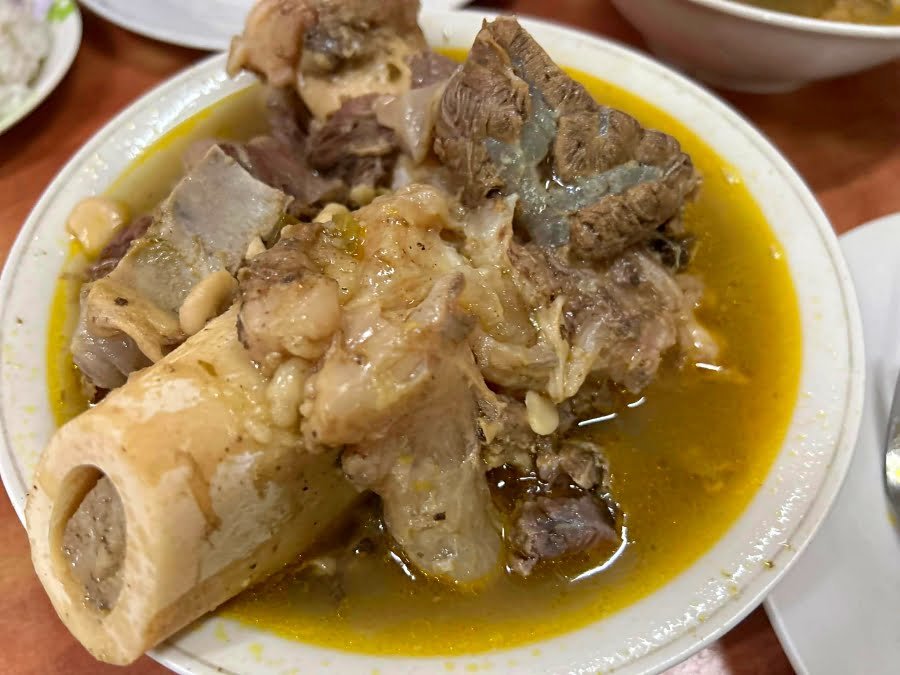 Sharyn's Cansi House: A Night of Hearty Meal