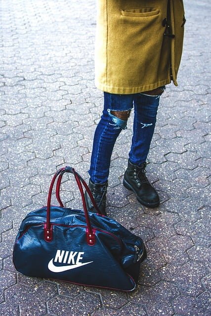 Social Media Influencers : Their Dynamics in Digital Marketing