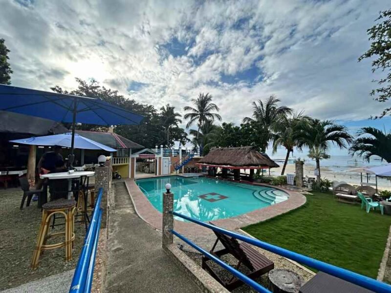 Artistic Diving Beach Resort, Sipalay : A Review