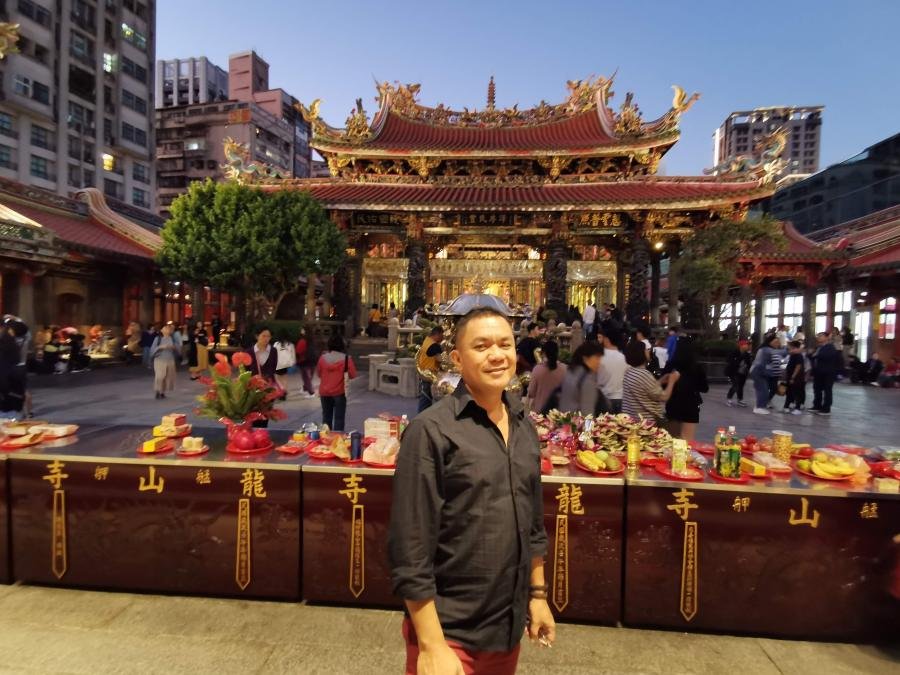 Mengjia Longshan Temple | Tourist Spot | Taipei, Taiwan