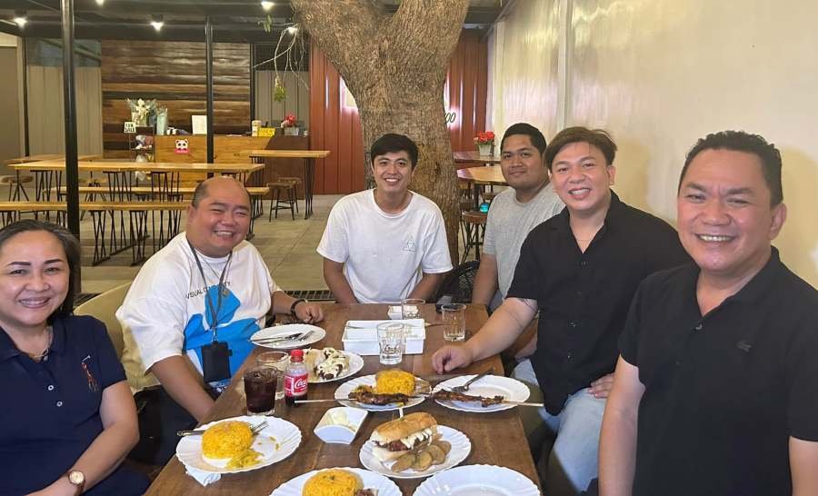 Baga 6100 , Bacolod City : Smoked and Grilled Restaurant