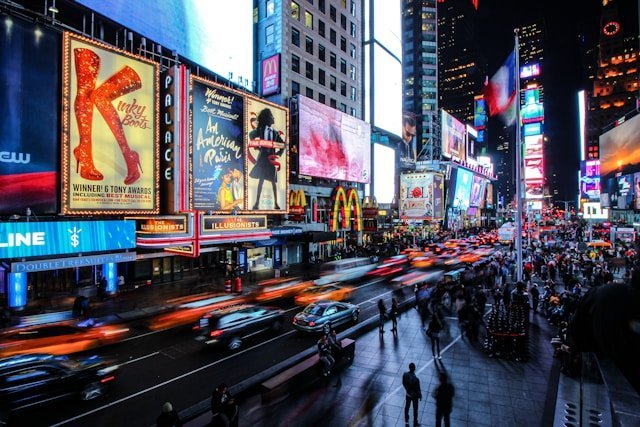  Advertising Strategy: Stand Out in a Competitive Market