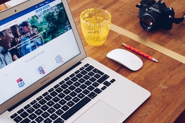  Advertising Strategy: Stand Out in a Competitive Market