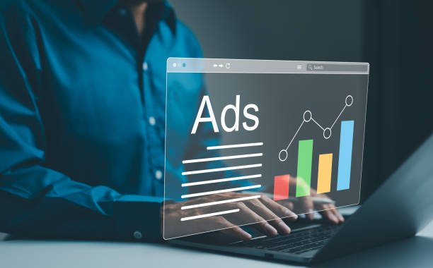 Online Advertising Strategies , Social Media Advertising : A Guide