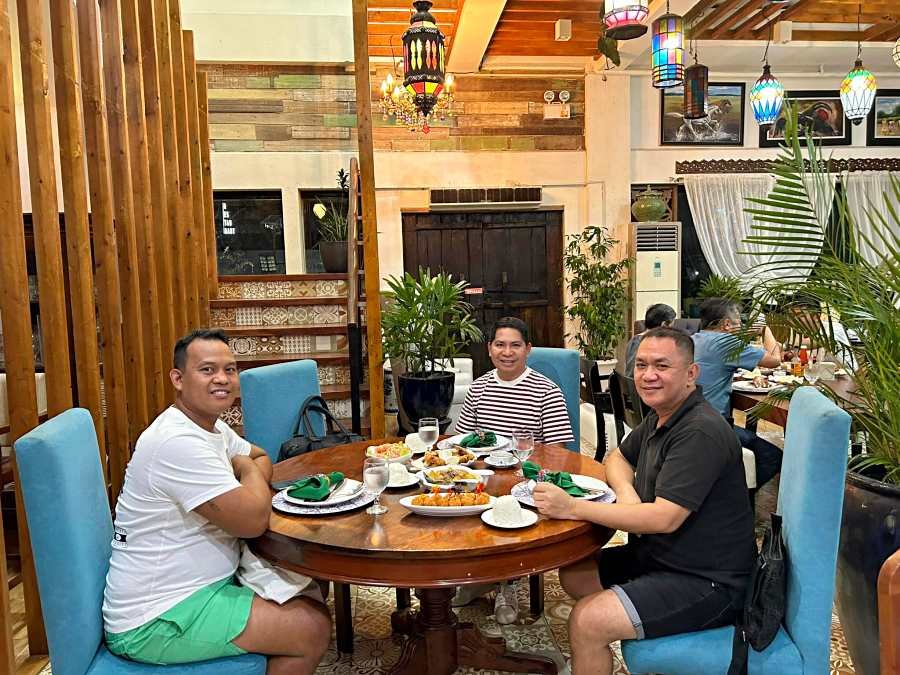 Casa Blanca Restaurant