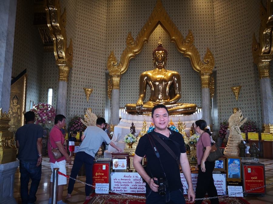 Golden Buddha at Wat Traimit | Tourist Attraction