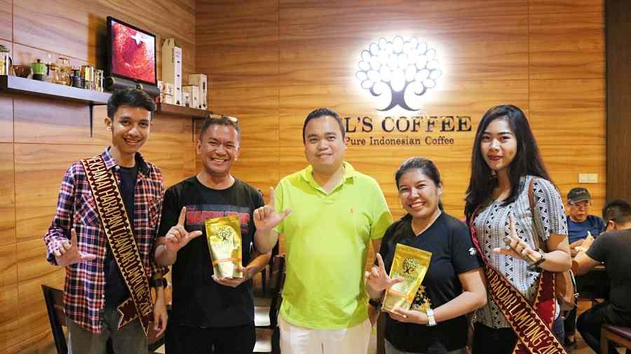 The Art of Drinking Coffee: From Childhood Rituals to Global Trends