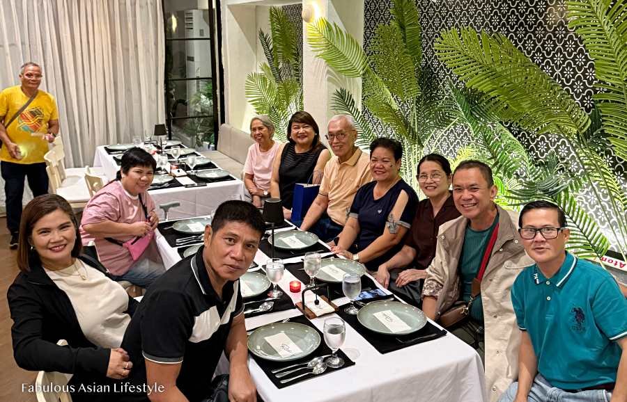 Ship Shops : Still Floating After 25 Years