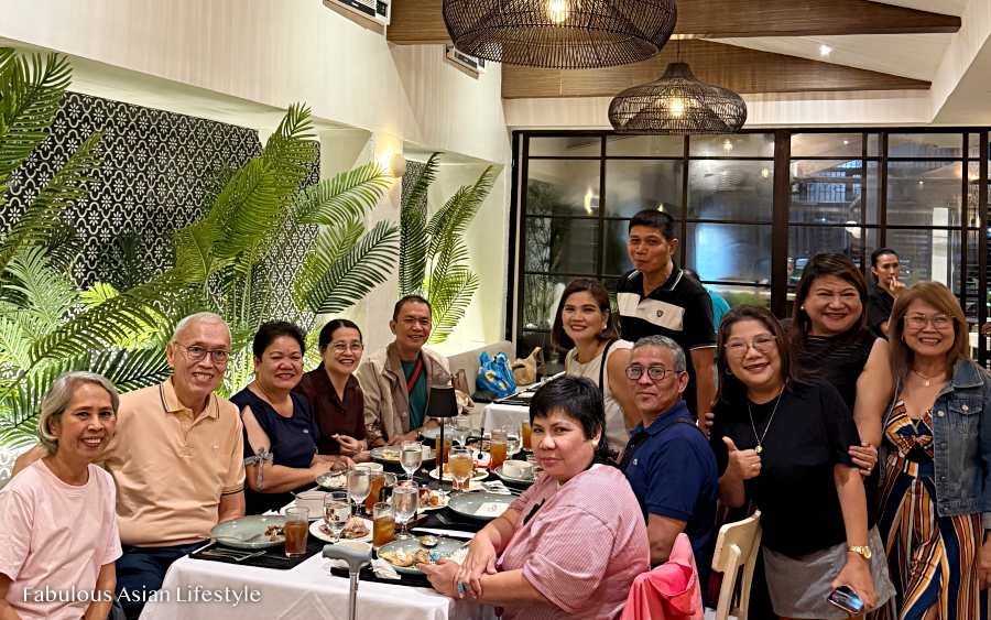 Ship Shops : Still Floating After 25 Years